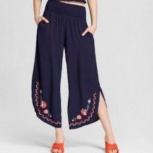 TARGET Womens Cropped Floral pants